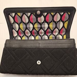Vera Bradley Audrey Black Pebbled Vegan Leather Clutch‎ Wallet Geometric Print